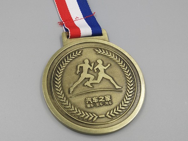 乐发IV分享----不同材质的奖牌具体区别是什么？