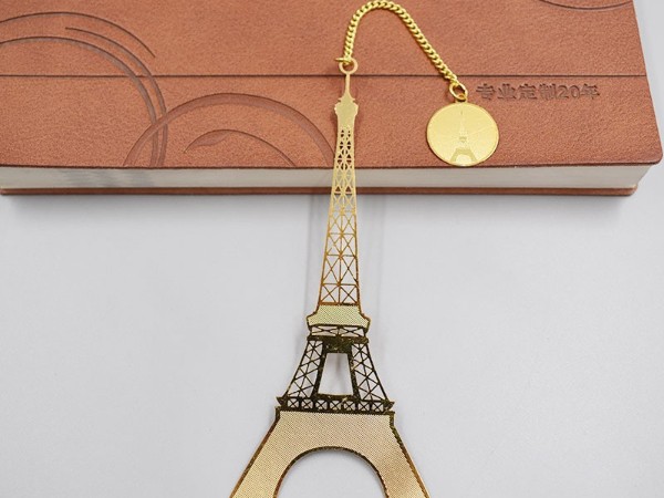 免费设计_定制_埃菲尔铁塔书签样版