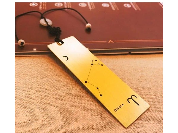 宁静时光：让金属书签陪你一起读书